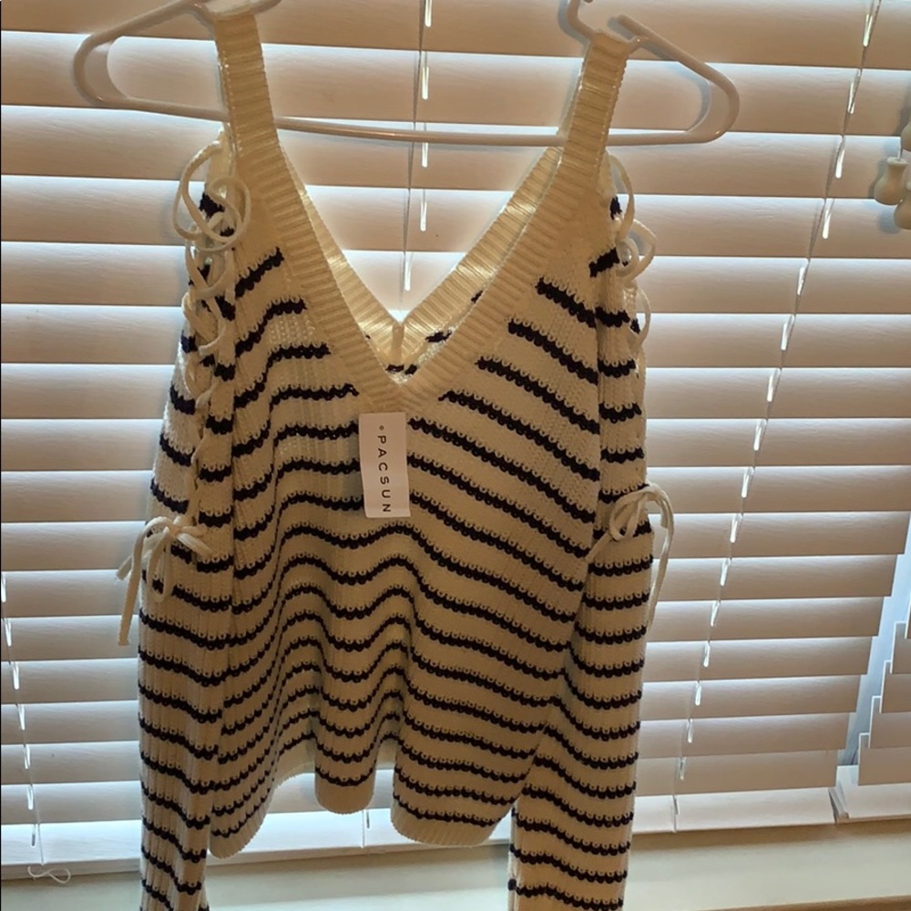 Pacsun sweater
